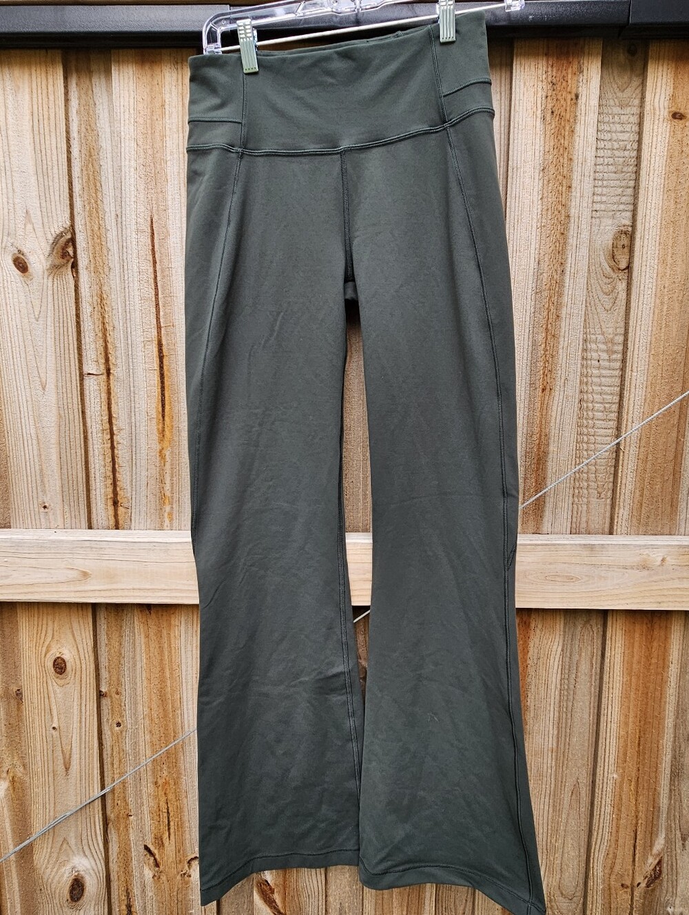 Lululemon Groove High Rise Flare Yoga Pants Olive Green Size 8‎